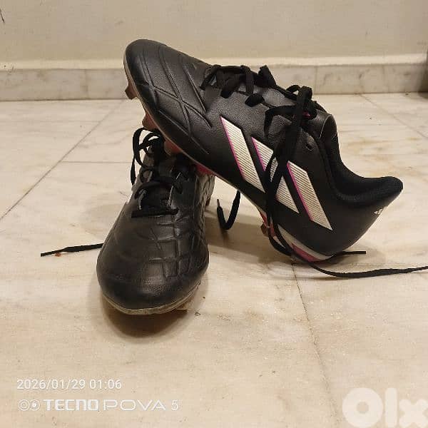 original adidas shoes used one time 3