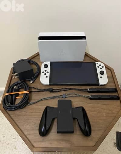 Excellent Condition Nintendo Switch OLED w/ Dock & Accessories