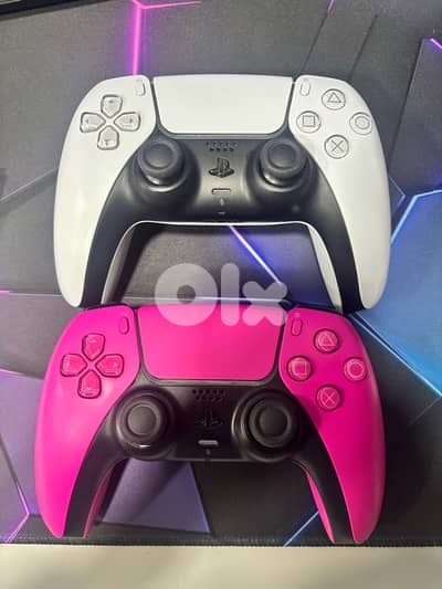 PS5 controllers