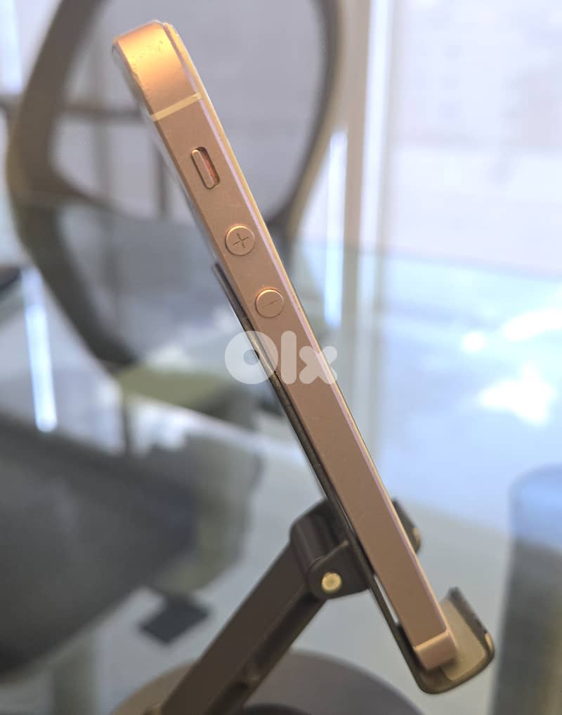 iPhone SE 64gb Rose Gold iOS 9 12MP - ORIGINAL 5