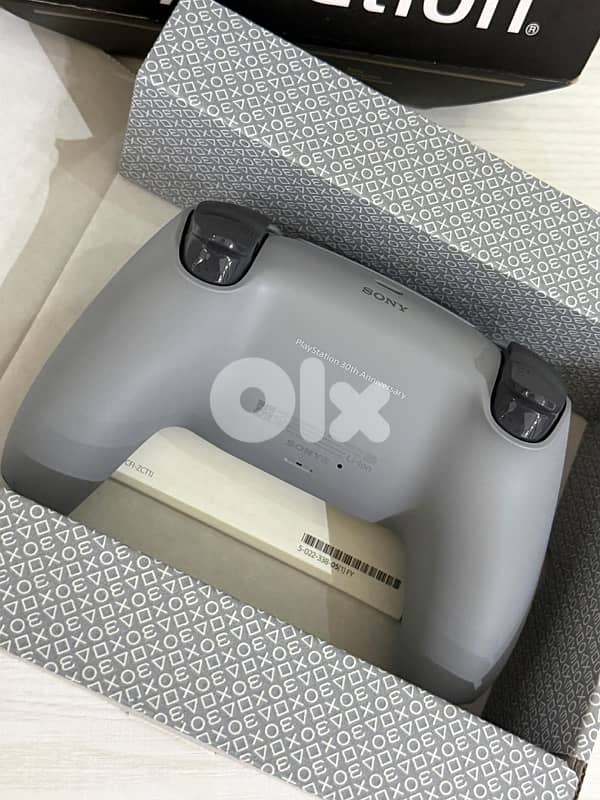 dualsense 30th anniversary limited edition 4