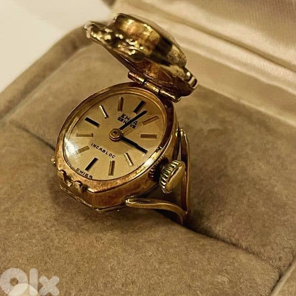 extremely rare gold ring watch from the 1940s 1