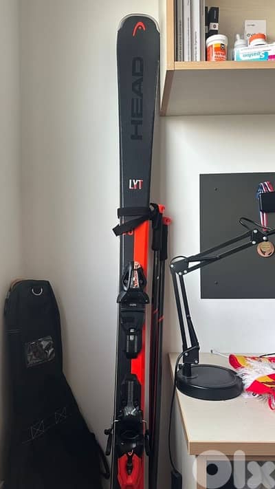 Ski head v6 all mountain