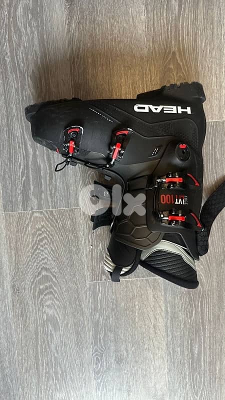 Ski head v6 all mountain 1