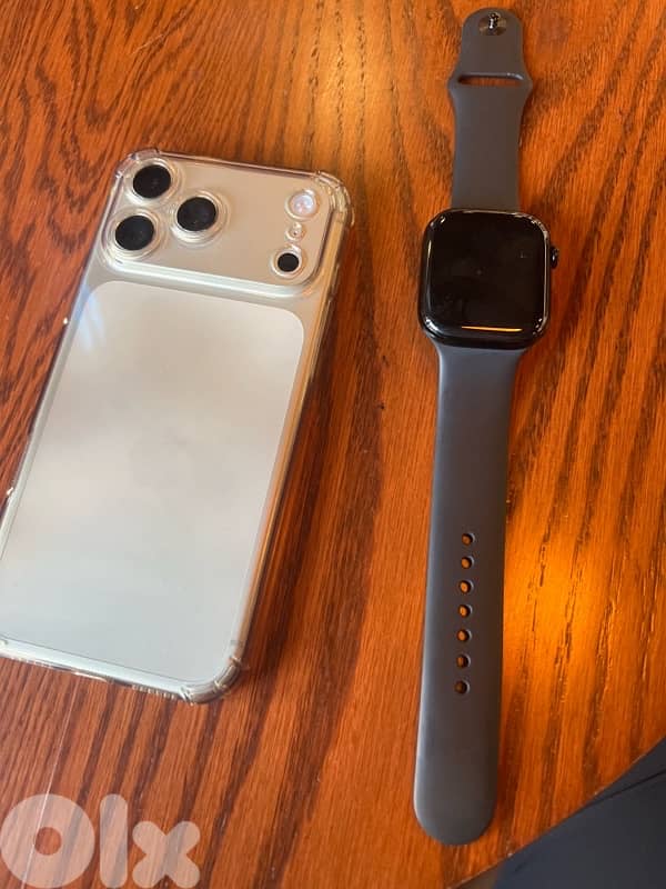 iphone 17 pro max and apple watch serie 11 1