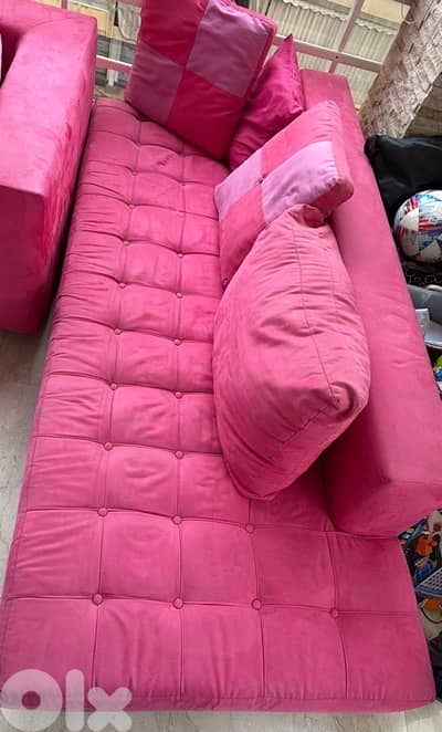 L shaped used Fushia living room for sale in Zalka