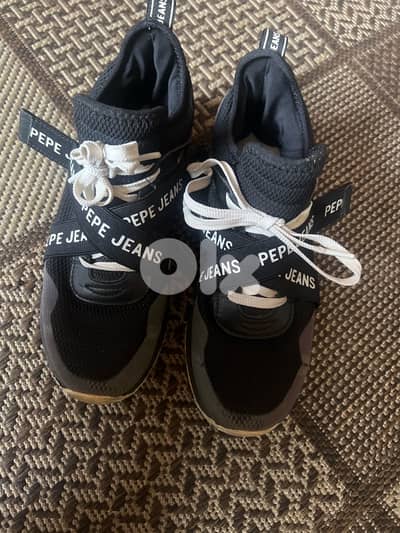used pepe jeans shoes