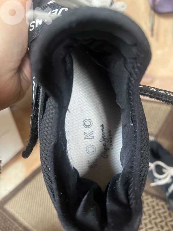 used pepe jeans shoes 2