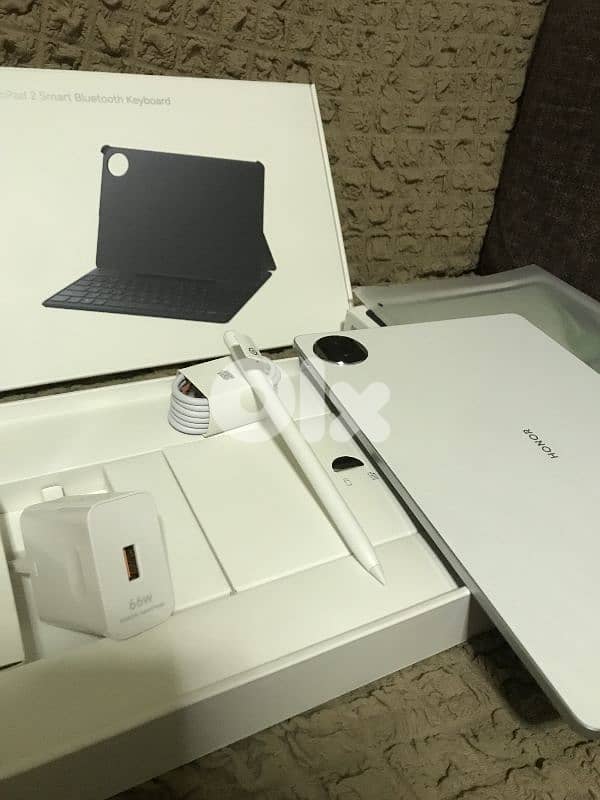 magicpad 2 256GB+12GB RAM 2