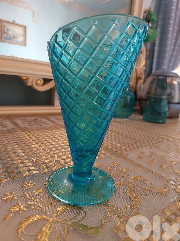 Plexiglass Vase - فاز بلكس 2
