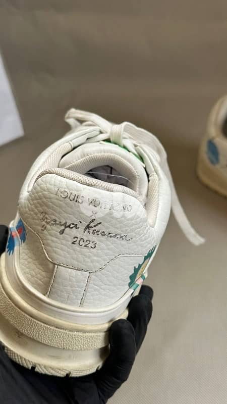 Louis Vuitton shoes authentic 3