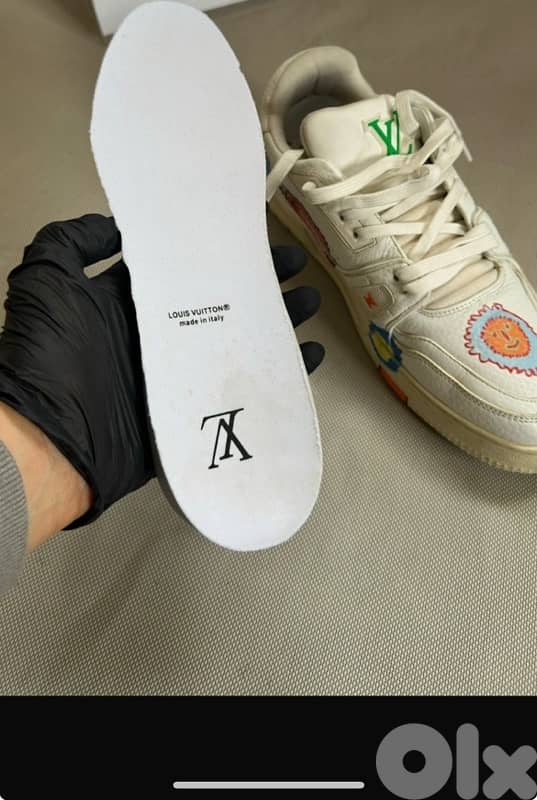 Louis Vuitton shoes authentic 5