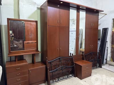 العنوان بيروت