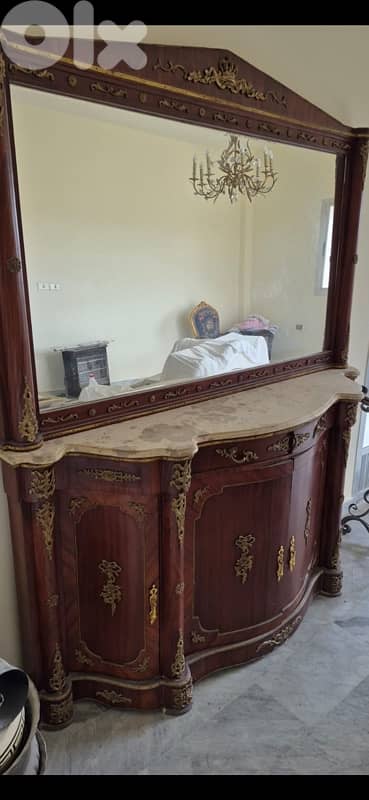 console with mirror 4