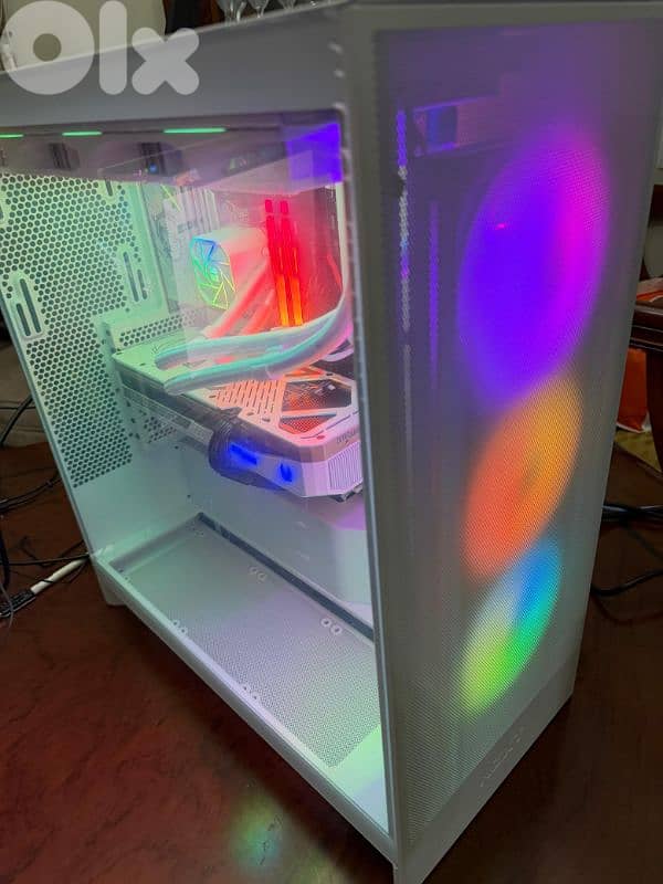 White High-End Gaming PC – Like New (3 Months Use) 4