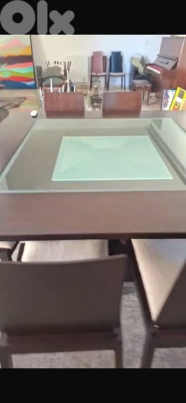 Dining table wood and glass like new 1