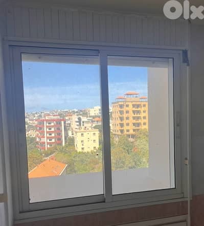 ابواب وشبابيك الومينيوم ابيض للبيع