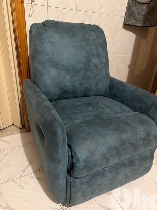 two recliner 3