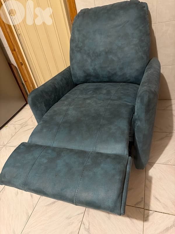 two recliner 4