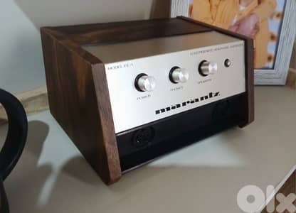 Vintage wooden marantz sound system from 1970s