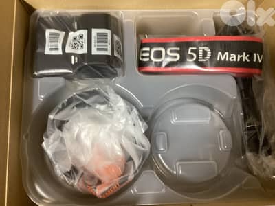 Canon EOS 5D Mark IV DSLR Camera