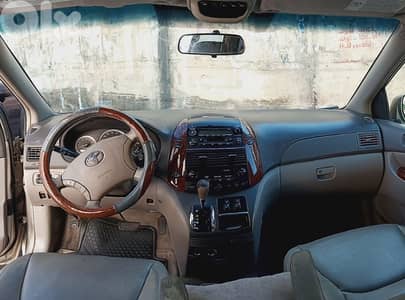 تويوتا سيانا 2004