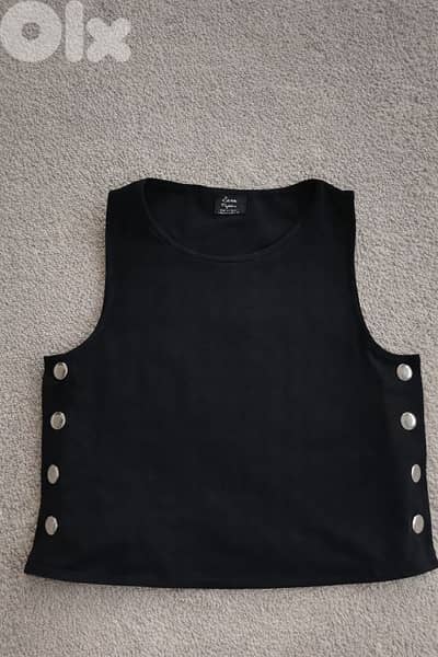 Zara top with buttons Size M