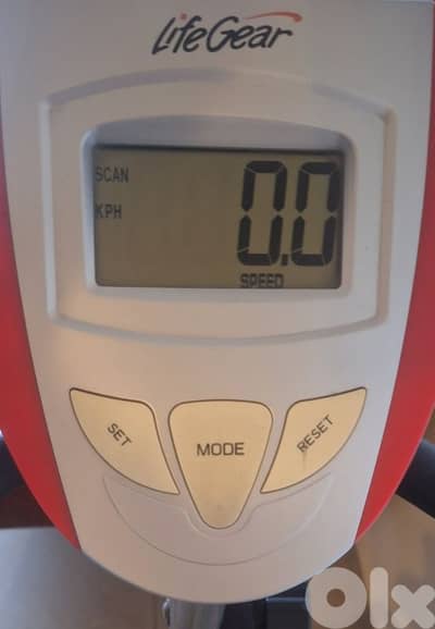 spining bike b 70 $ jdide