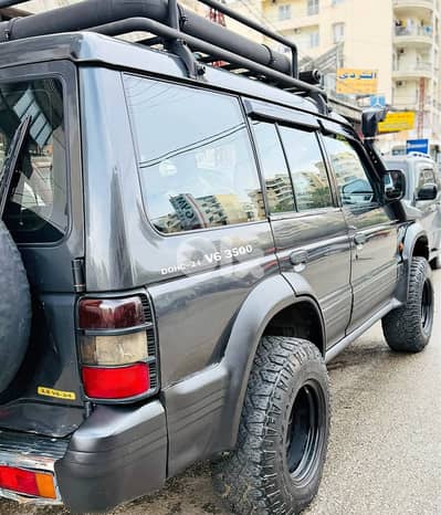 Mitsubishi Pajero 1995