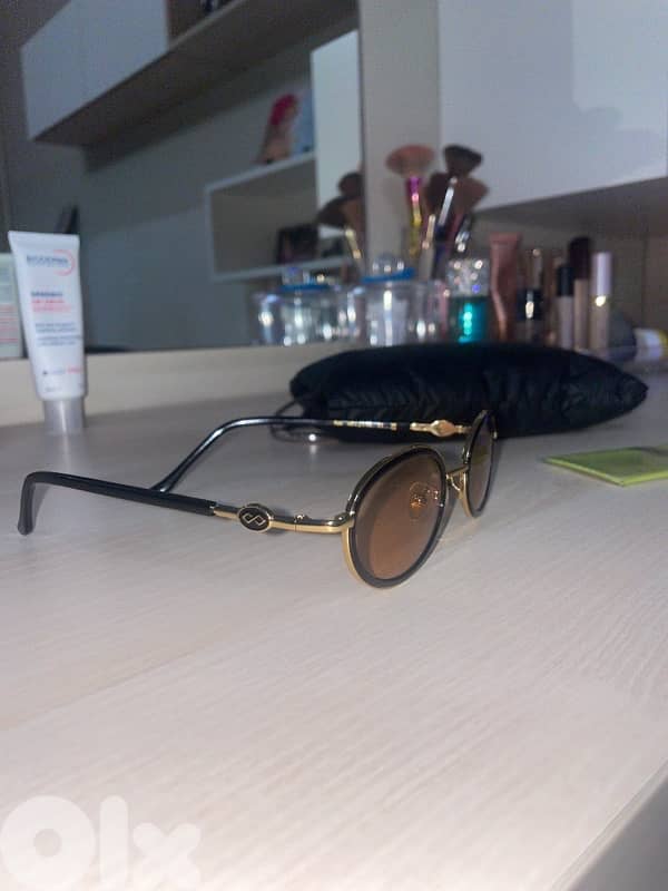 karen wazen sunglasses 1