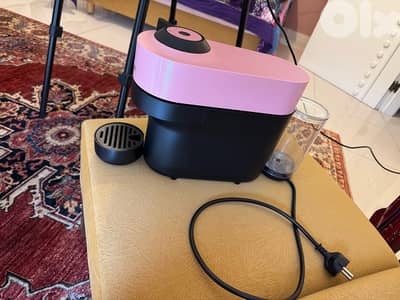 Nespresso Coffee Machine - Like New