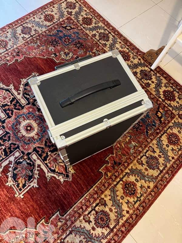 Storage Compartment - Makeup 1