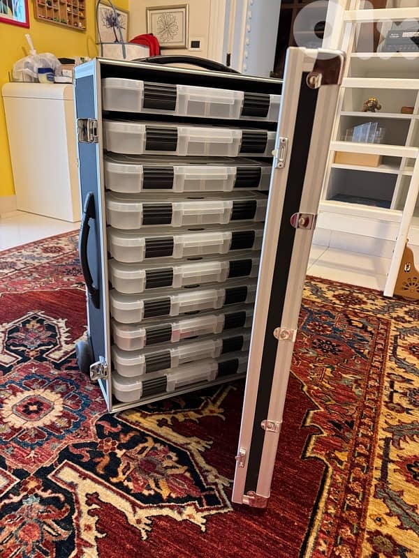 Storage Compartment - Makeup 4