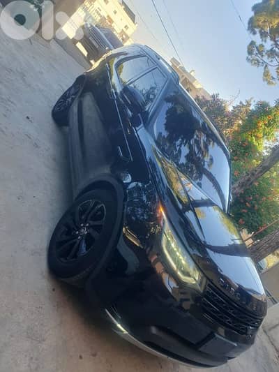 Land Rover Discovery 2018