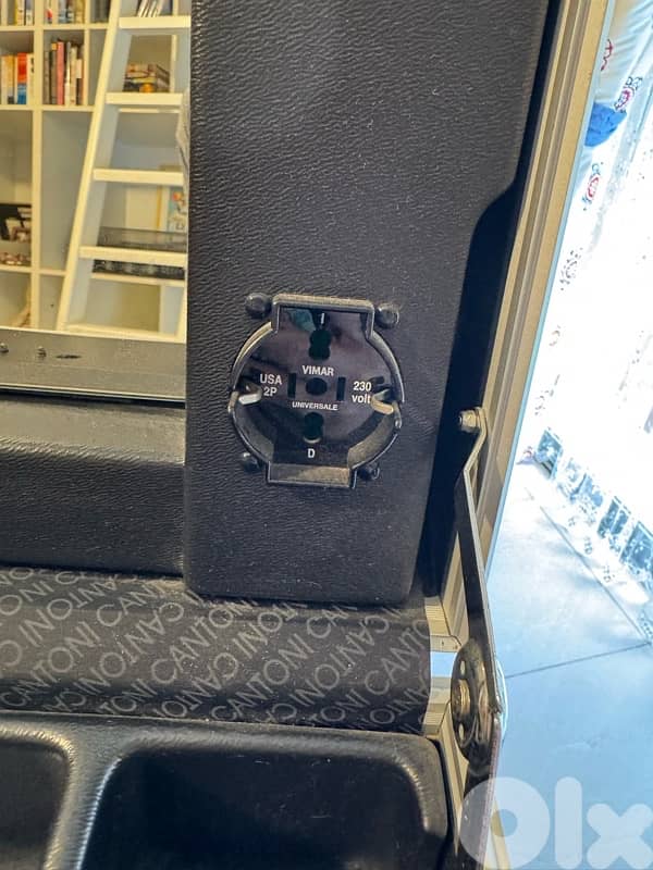 Portable Makeup Stand with lights 7