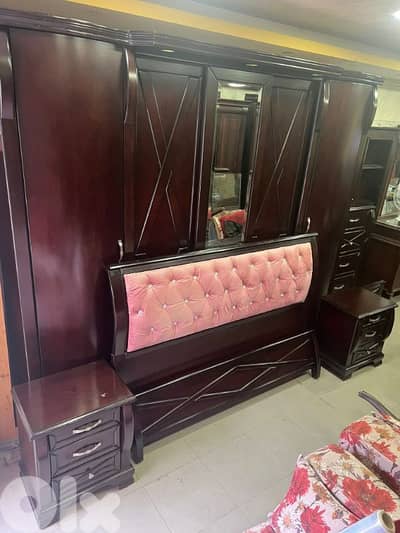 أوضة نوم خشب زان و لاتي مستعملة شبه جديدة