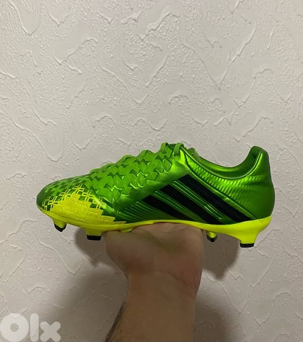 football shoes 1