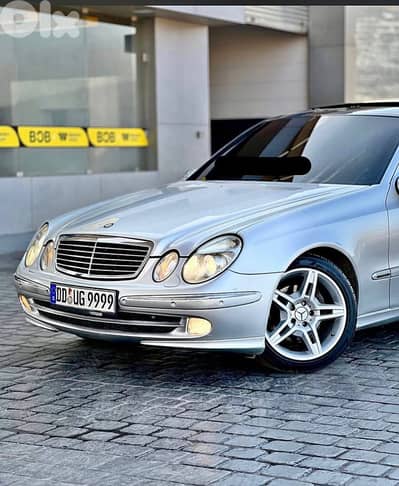Mercedes-Benz E320  2003