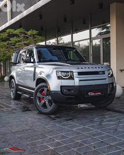 2020 Land Rover Defender P400 FIRST EDITION, Clean Carfax (as usual)