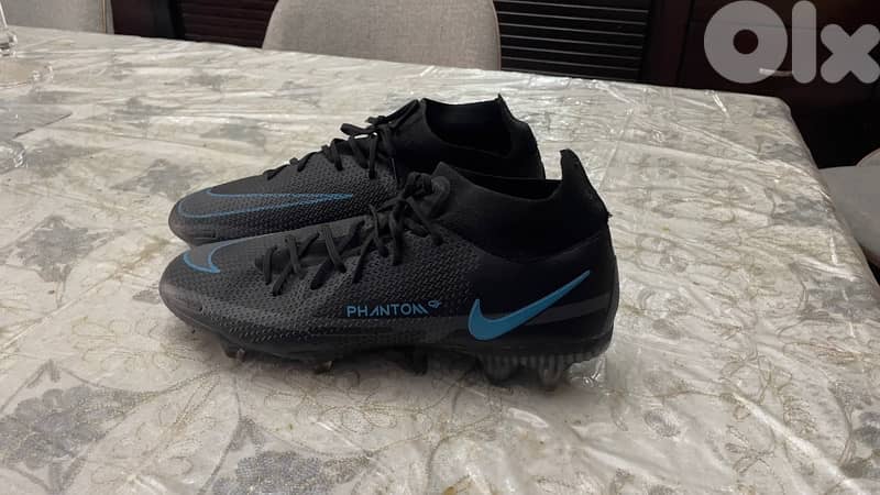 Nike football phantom GT size 44 1