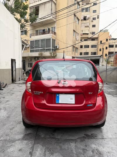 Nissan Versa 2015