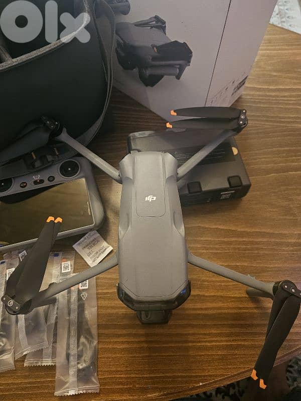 DJI Air3 Combo Rc2 1