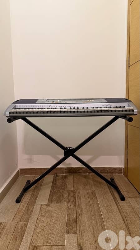Casio LK-110 Keyboard (Piano) 1