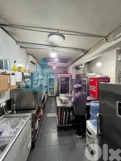 Huge 450m2 Restaurant|Prime Location| 4rent in Badaro-مطعم في بدارو