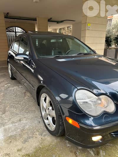 Mercedes-Benz C-Class 2004 C230