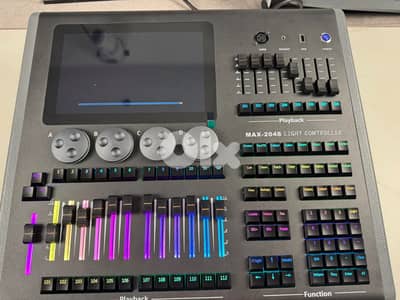 MAX-2048 Lighting Console for Moving Heads & LEDs • Professional DMX