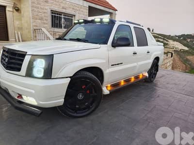 Cadillac Escalade EXT pickup truck 2003