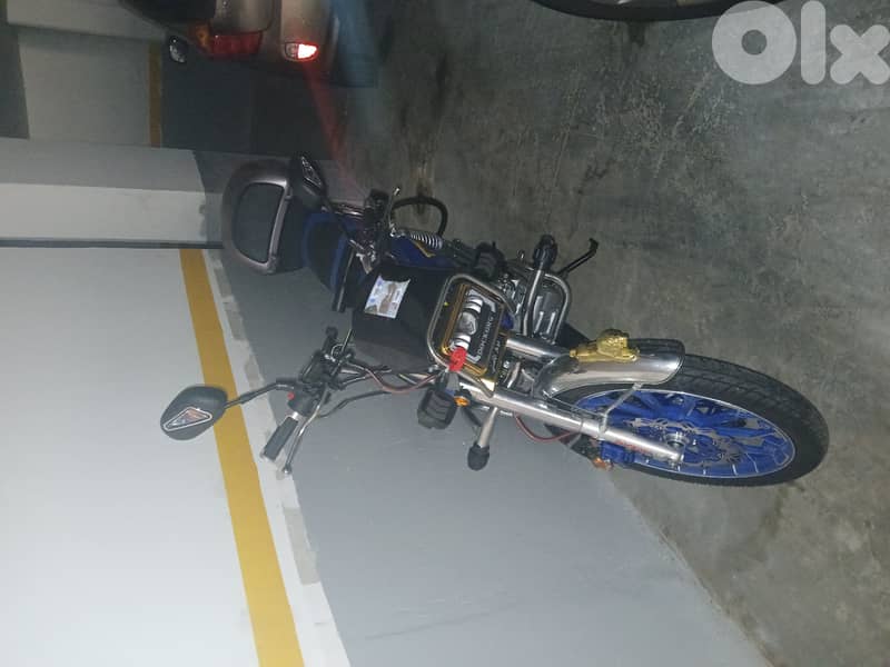 MOTO CG 150CM2 NEUVE IMMATRICULEE 4