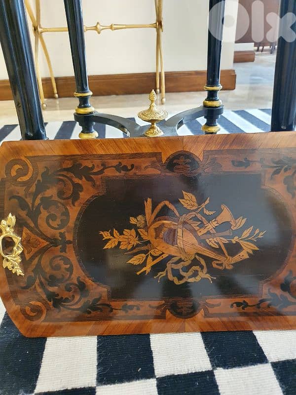 French table/ Jardinière Antique 6