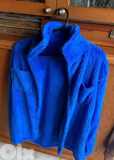 fur trendy coat size small light blue